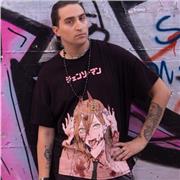 Ciao! Sono Giorgio. Ho studiato la grafica a 360 gradi, quindi sono più che pronto ad aiutarti per qualsiasi problematica!